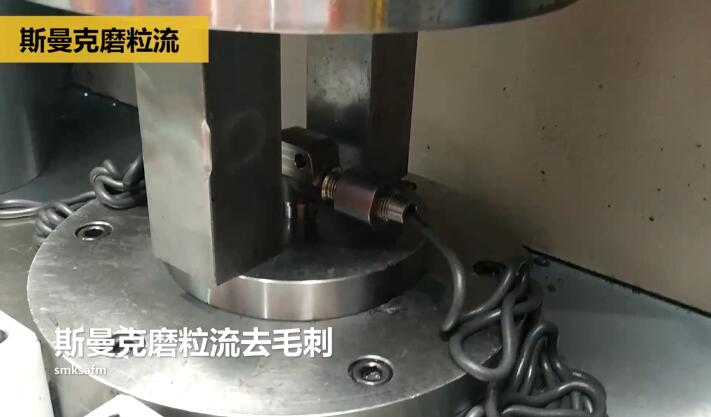 三通閥門<a href='http://www.excellmobile.com' target='_blank'><u>交叉孔去毛刺</u></a>